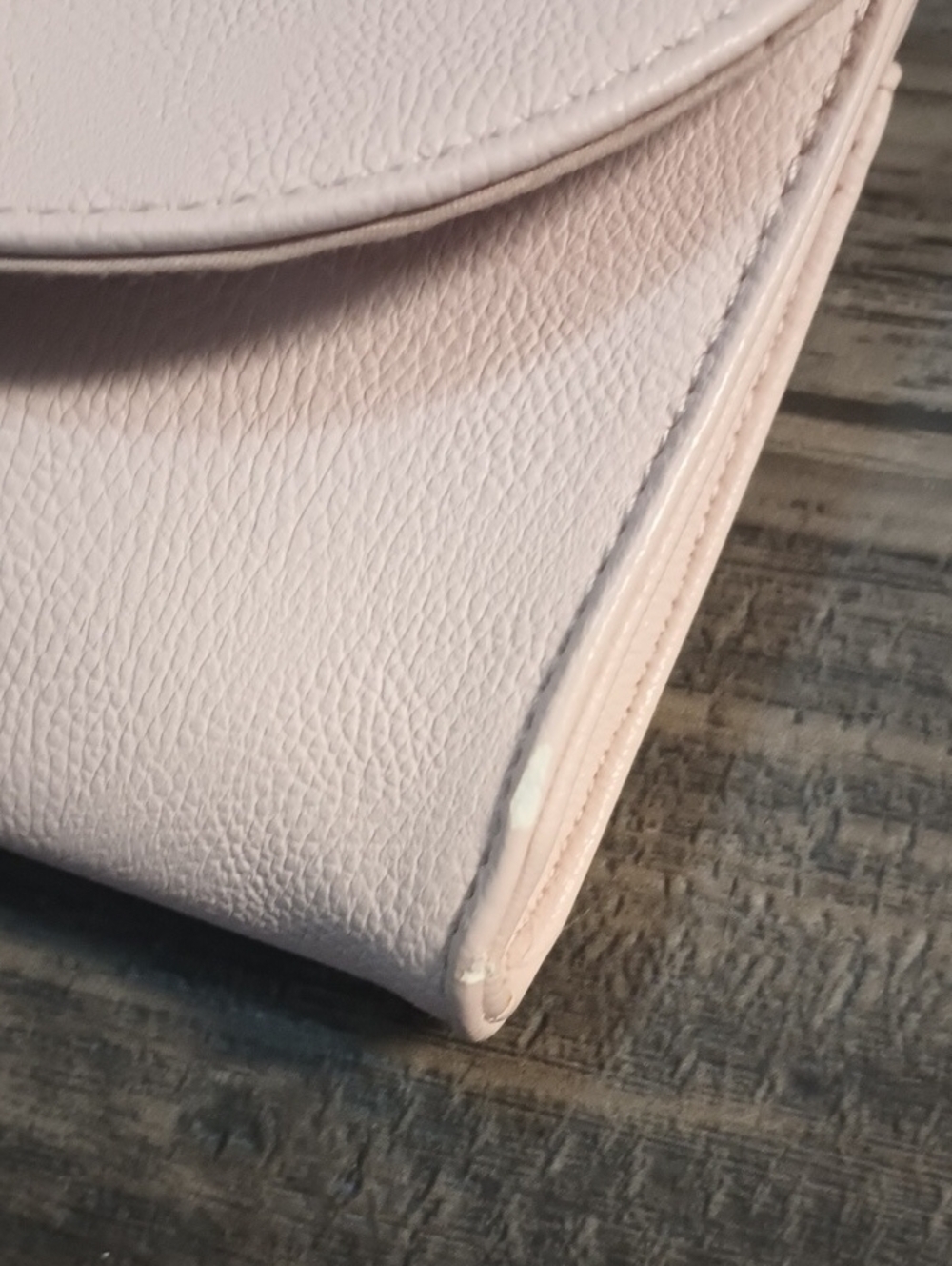CHLOE' Light Pink Faux Leather Wallet with Gold Charm - Picture 11 of 12